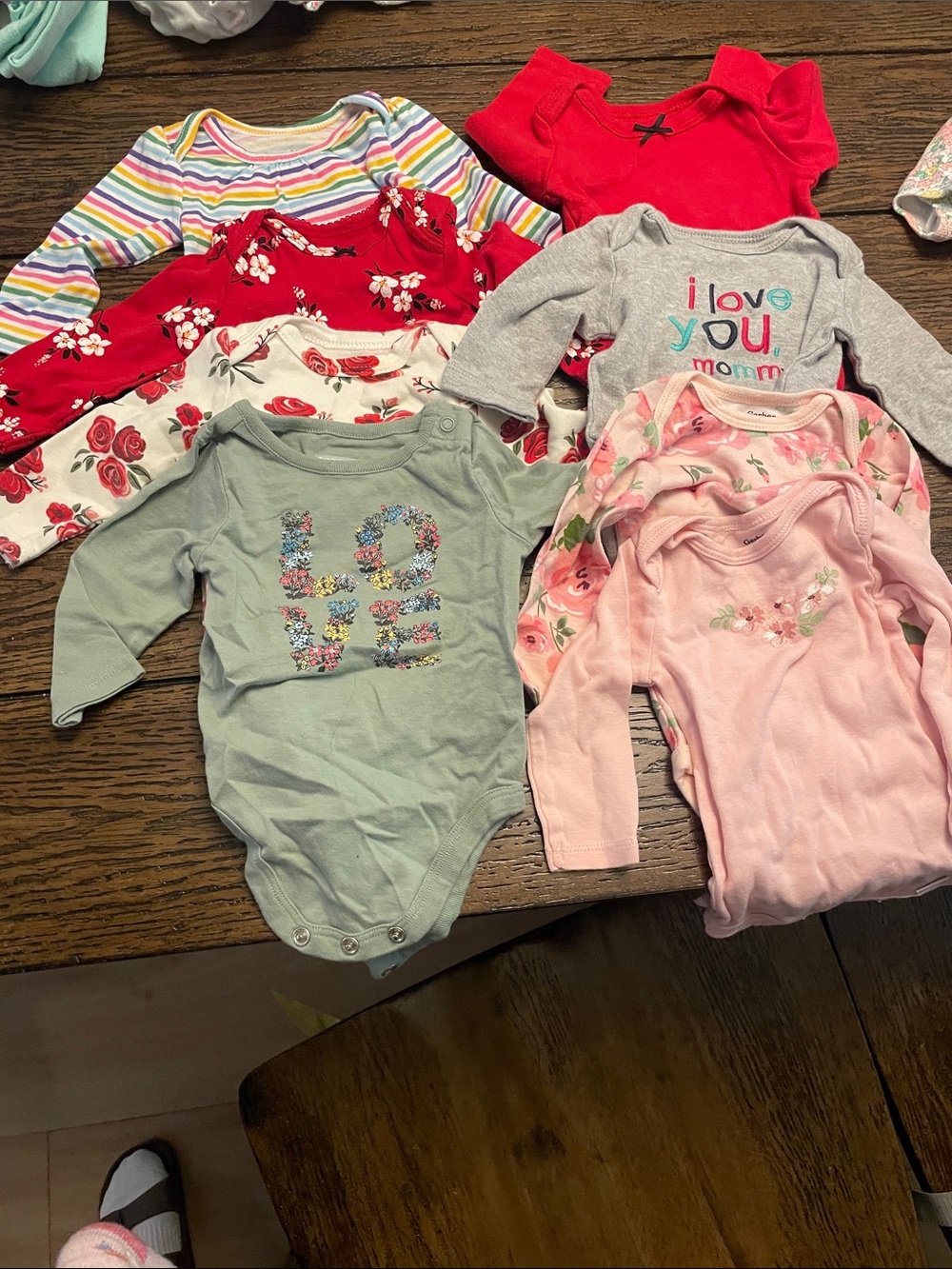 Lot of 8 long sleeve onesies size 3m